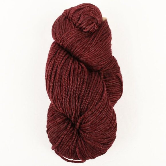 MadelineTosh Pure Merino Worsted Yarn Merino Wool Hand Dyed Oscuro Colorway - Picture 1 of 3